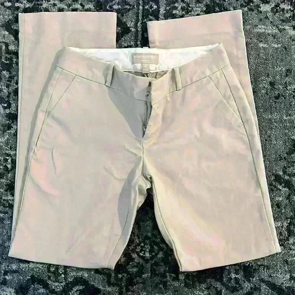 Banana republic - Picture 2 of 3